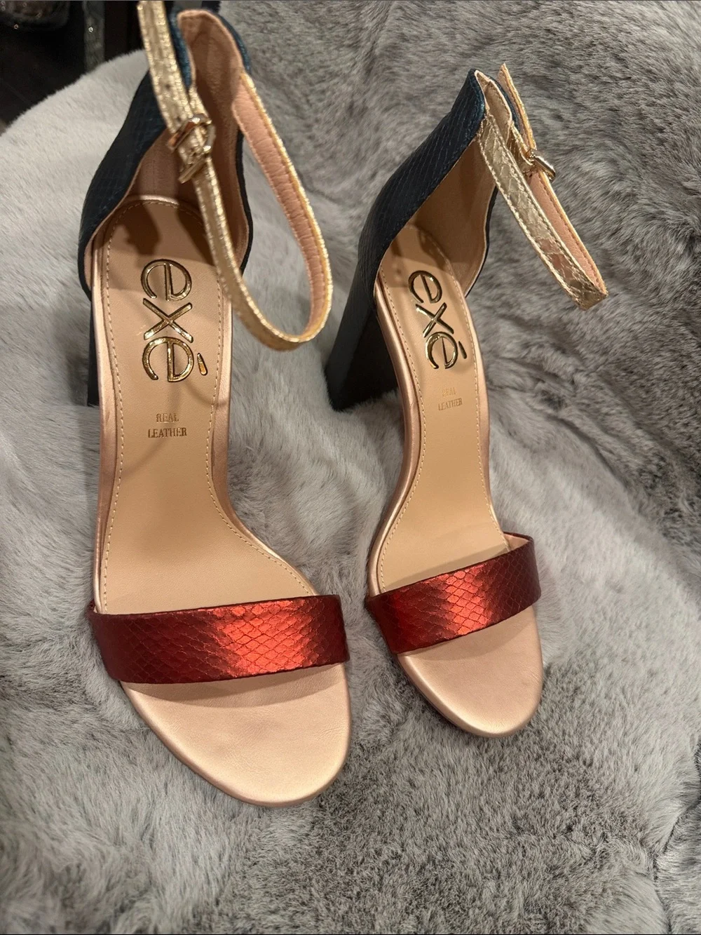 Exé Metallic Bronze Snake Leather Block Heel Sandals Strappy NEW Size 37 US 7